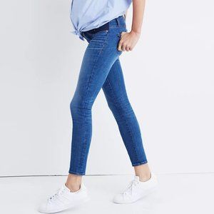 Madewell Maternity Skinny Crop Maternity Jeans in Emery Wash